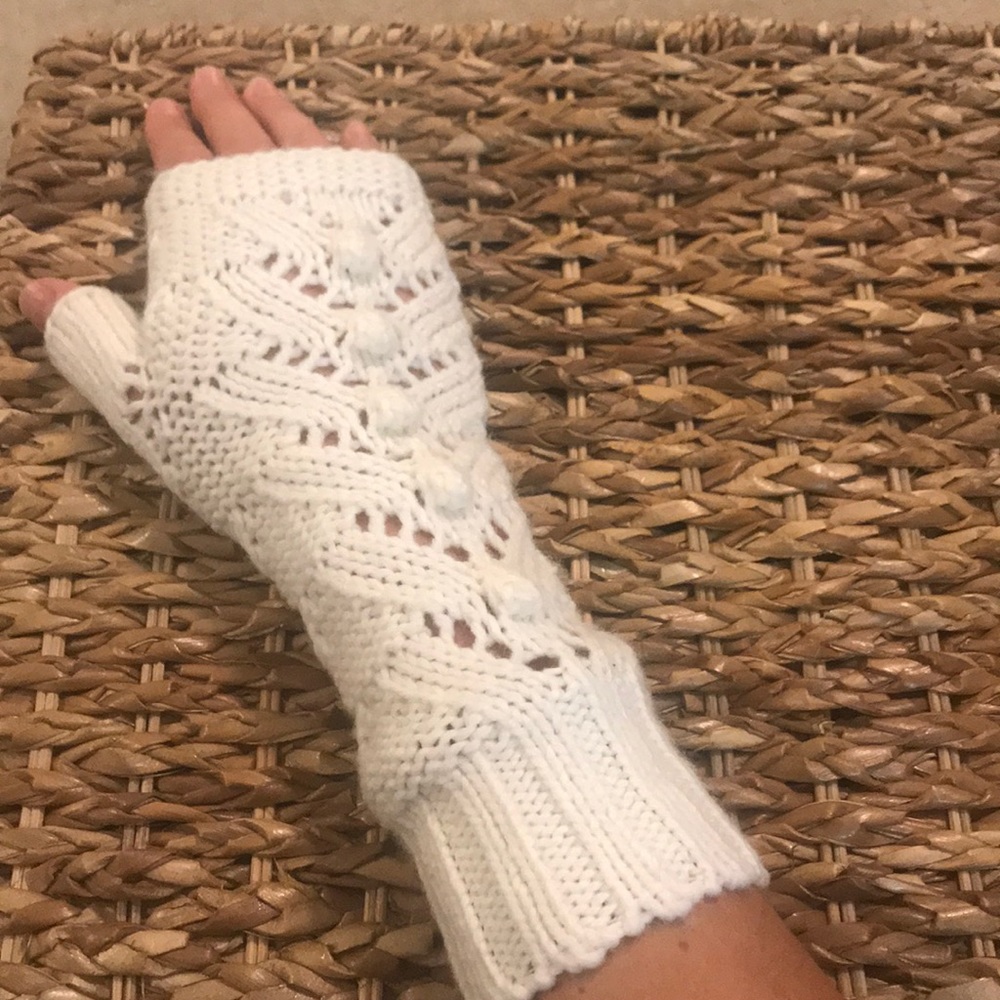 Gap Fingerless Gloves